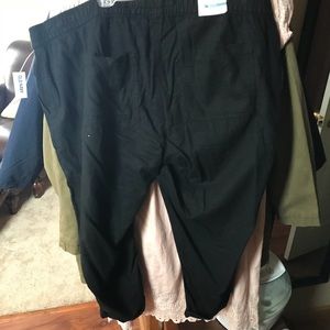 NWT Linen Old Navy Capris